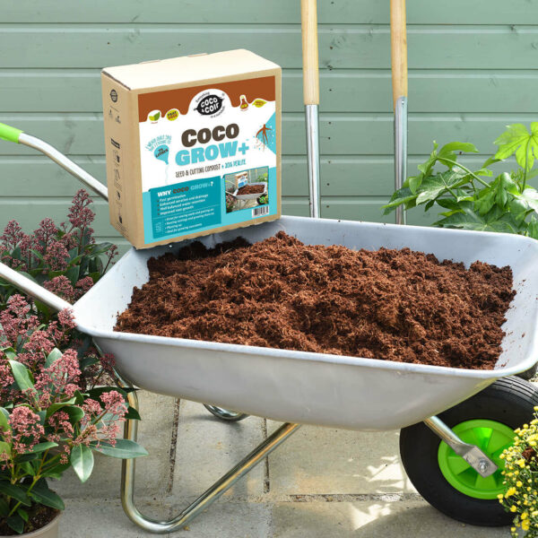Viagrow Coco Coir Plus Perlite, Premium Grow Media, 70% Coir 30% Perlite,  Resists Compaction, Indoor and Outdoor Gardening 50liter / 53 quarts / 1.7  cubic ft / 13.3 gal / 12KGS, Pallet of 72 Bags – Viagrow